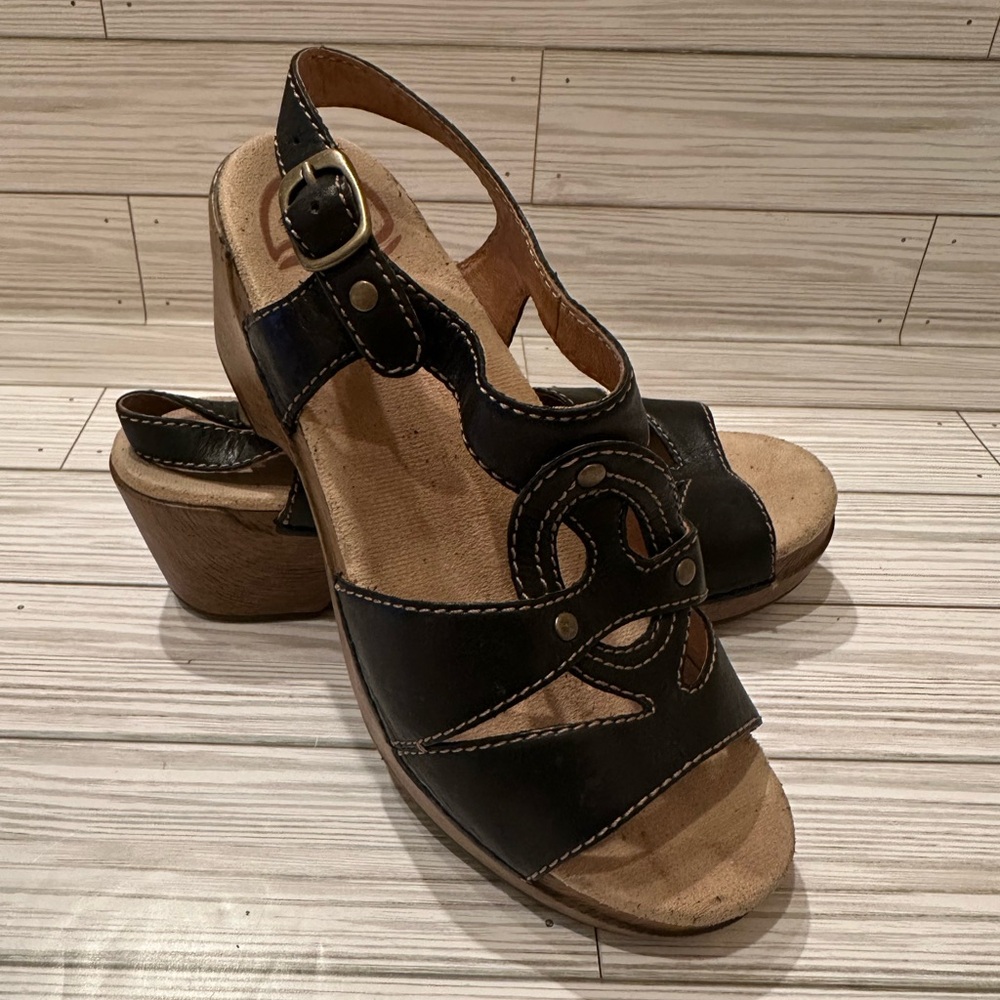 Dansko Sigrid Black Leather Strappy Comfort Platform Wedge Sandals 38/US 7.5-8